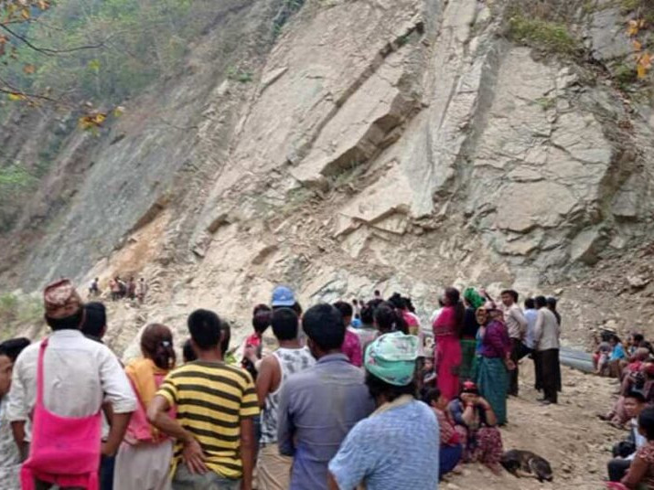 पाल्पामा सुक्खा पहिरोले पुरिएर एक पुरुष बेपत्ता, खोजी जारी